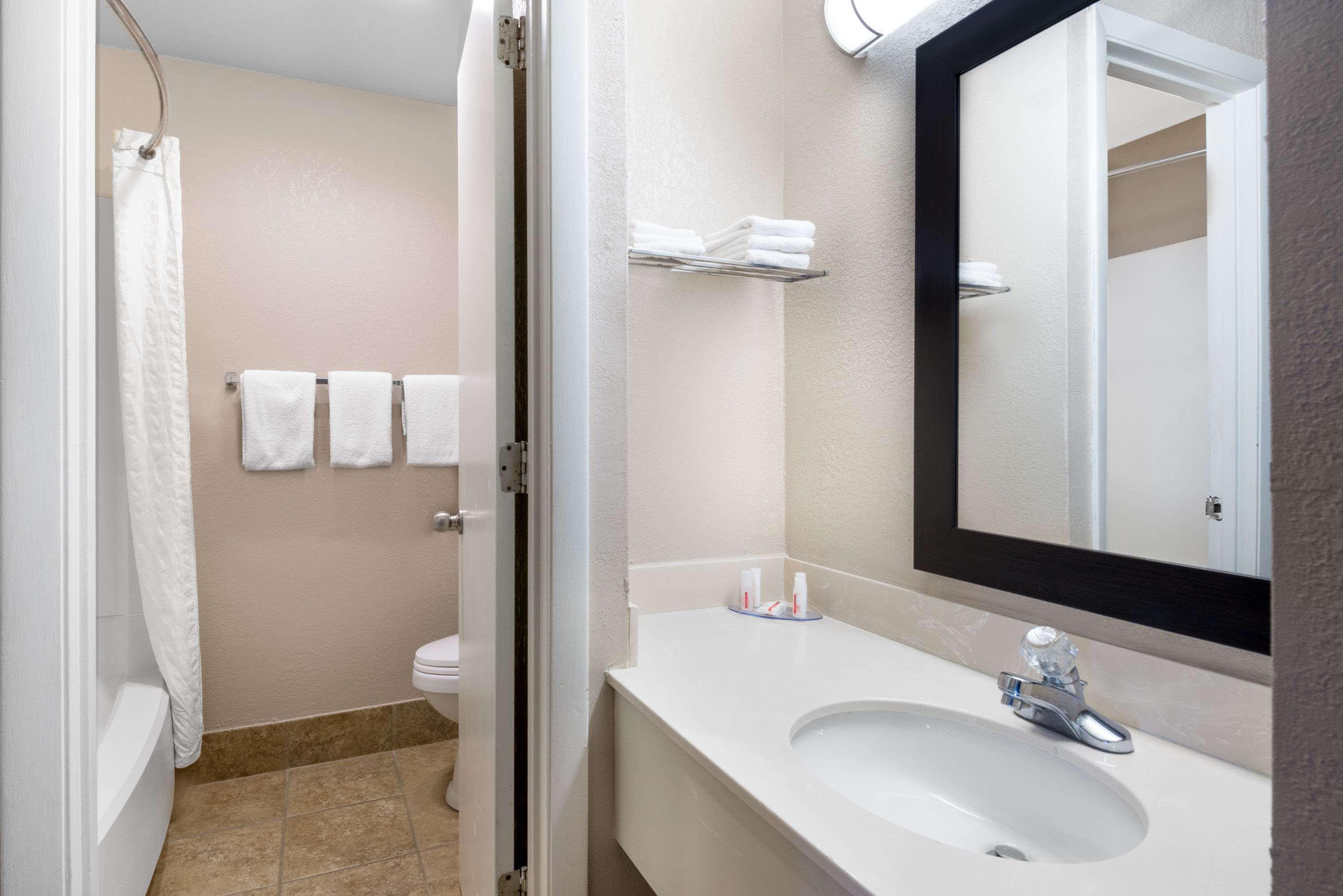 Baymont By Wyndham Muncie Near Ball State University Екстериор снимка