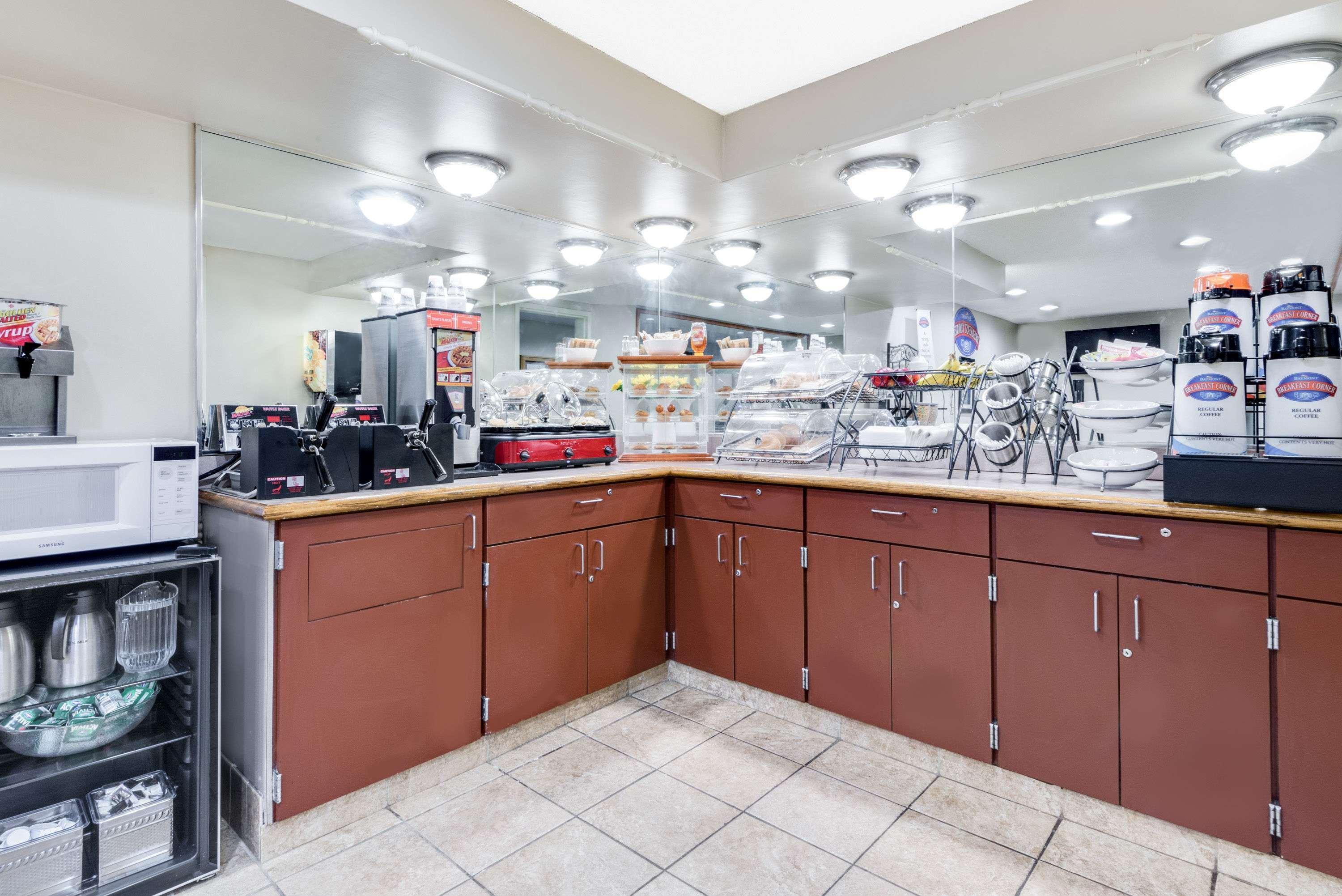 Baymont By Wyndham Muncie Near Ball State University Екстериор снимка