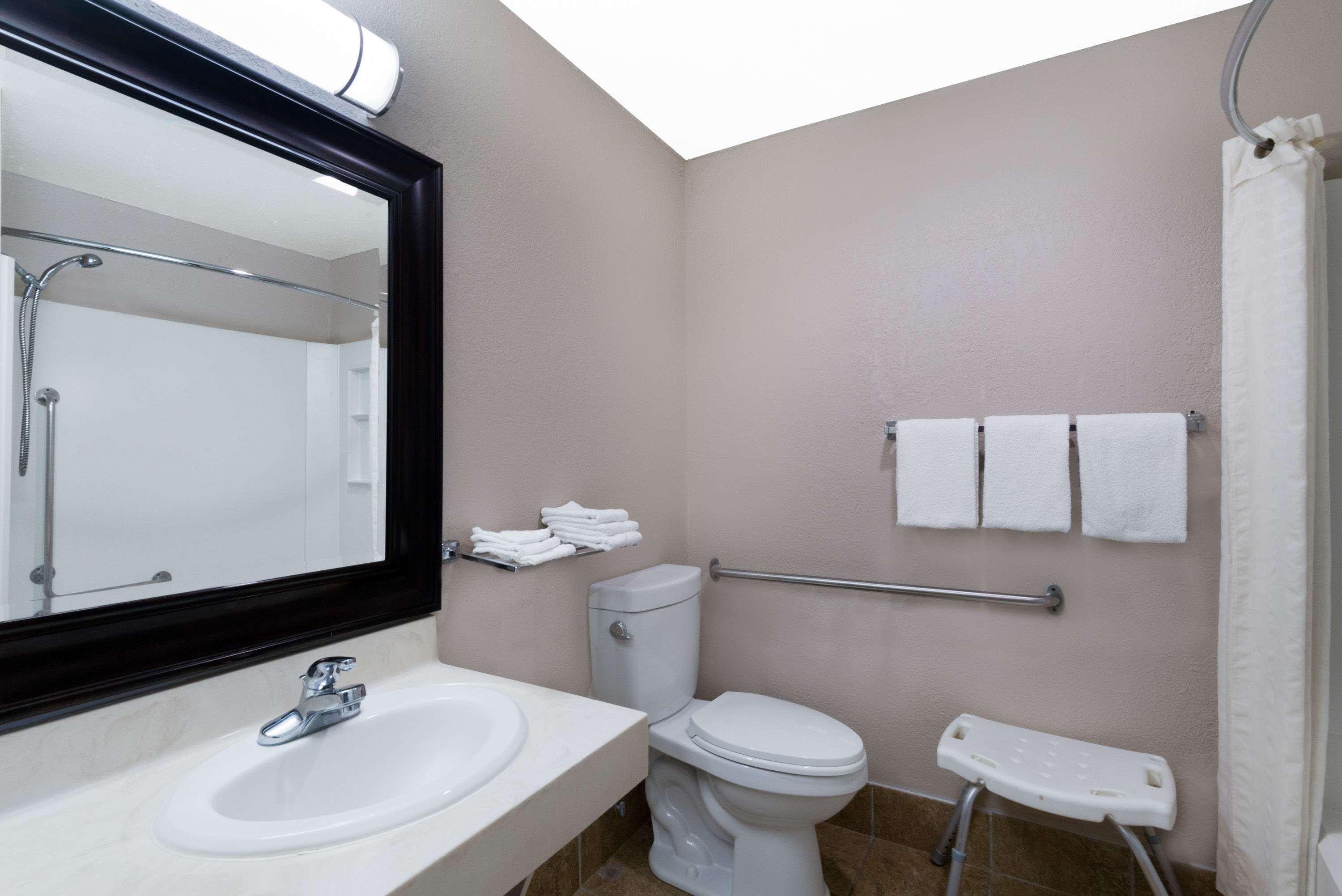 Baymont By Wyndham Muncie Near Ball State University Екстериор снимка
