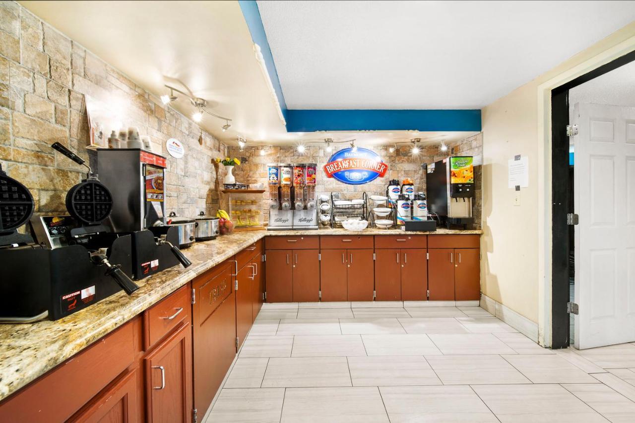 Baymont By Wyndham Muncie Near Ball State University Екстериор снимка